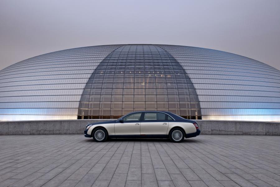  Maybach 62 (V240) 2010 года  (фото 16 из 32)